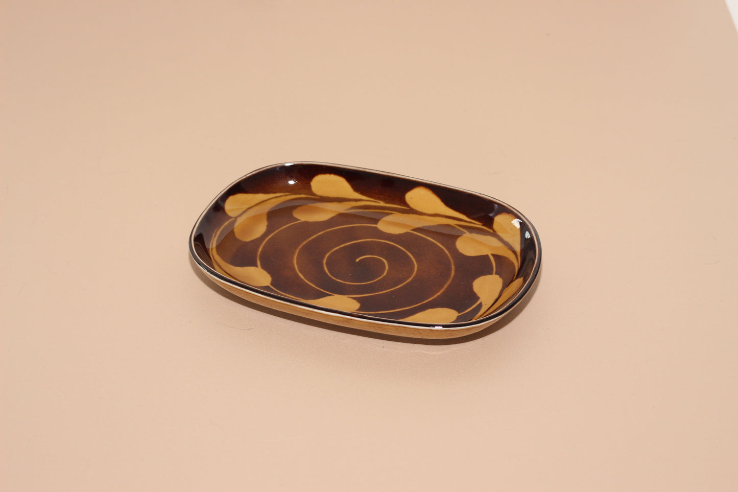 Table Talk Presents | Slipware Oval Plates Box (Set of 5)